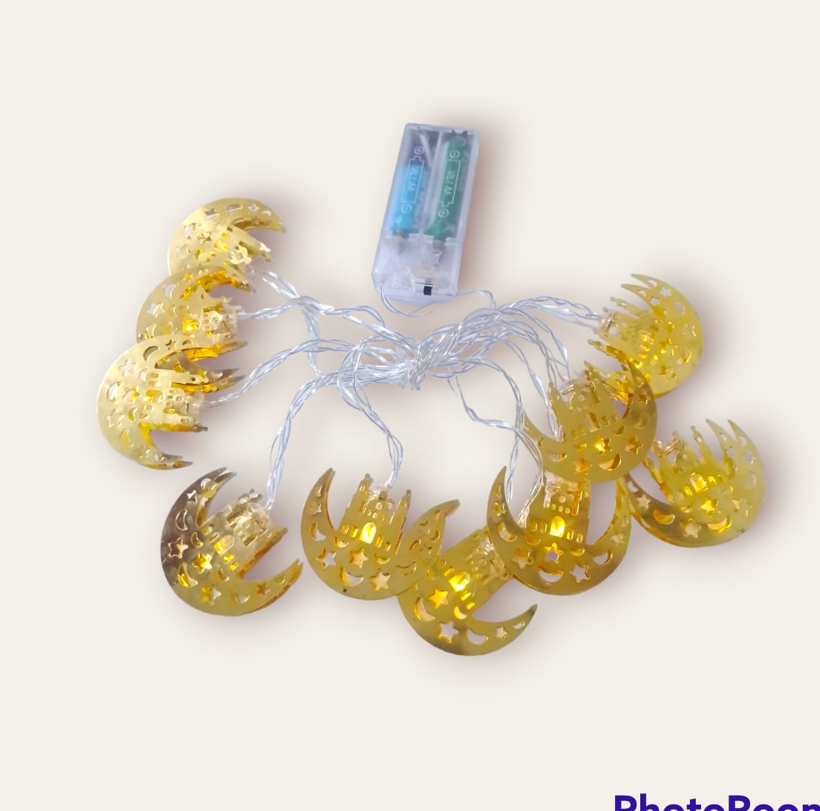 تعليقة زينة رمضان معدني بأضائات led لون أصفر (رمضان كريم) الطول 2 متر